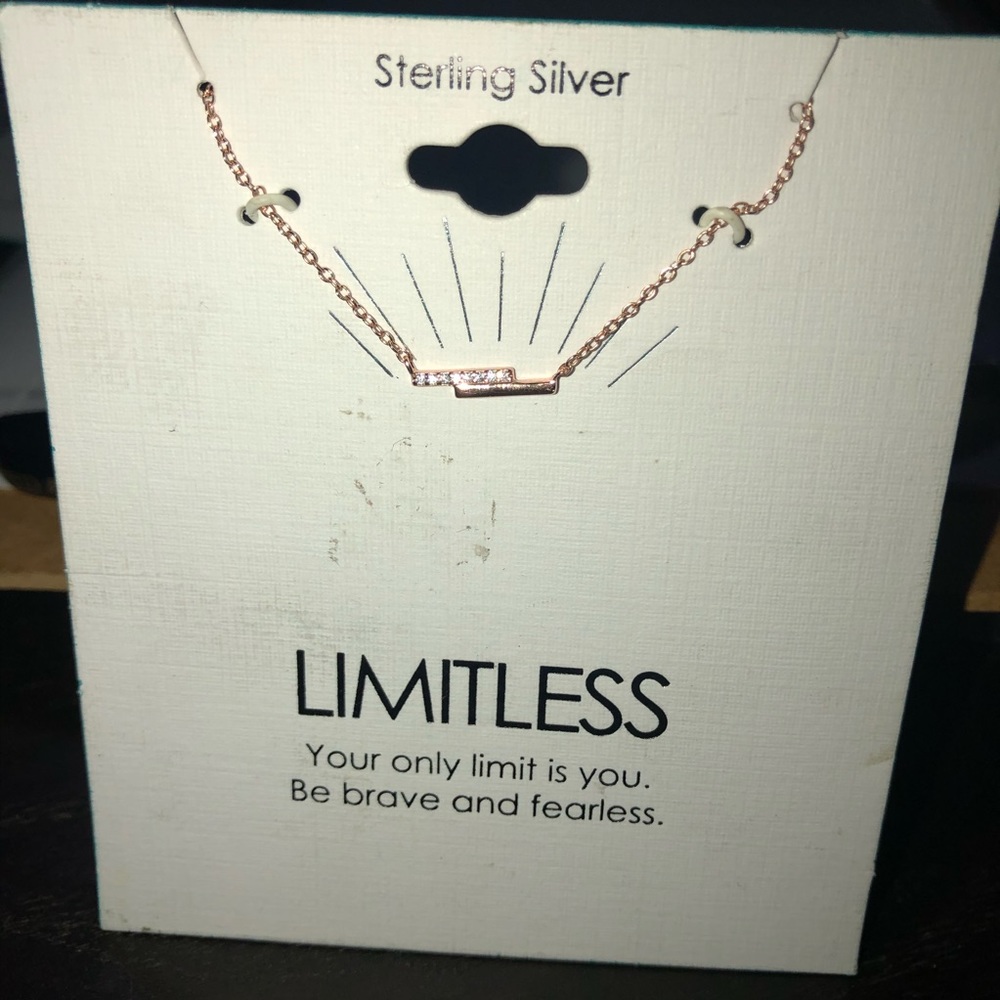 Women’s necklace